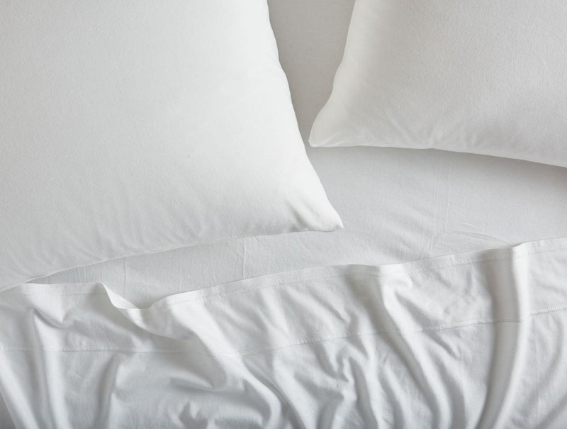 Coyuchi Organic Jersey Sheet Set - Alpine White Bedding and Bath Coyuchi 