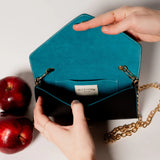Black Gala Apple Leather Clutch Clutch Bags Allégorie Turquoise 
