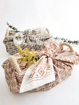 Bread Warmer + Basket with Tea Towel - Bird Oval Serveware Korissa 