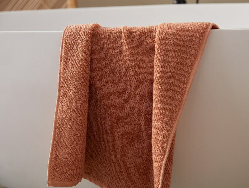 Coyuchi Air Weight Organic 6 Piece Towel Set, Alpine White