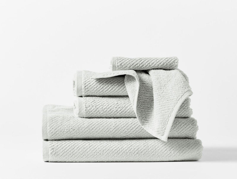 https://www.madetrade.com/cdn/shop/products/air-weight-towels-towels-coyuchi-wash-cloth-fog-166880_800x.jpg?v=1681238456