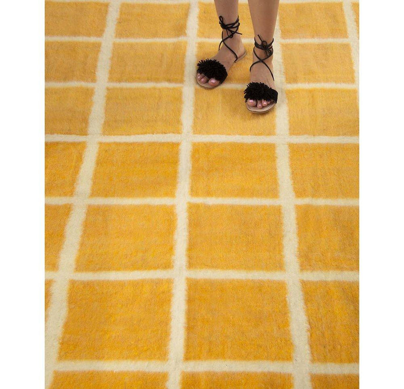 Archive New York Momos Grid Blanket-Rug - Natural White &amp; Yellow Gold Archive New York