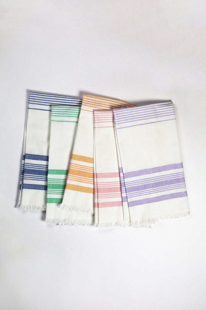 https://www.madetrade.com/cdn/shop/products/archive-new-york-white-amp-lilac-kitchen-towel-archive-new-york-593752_800x.jpg?v=1610166353