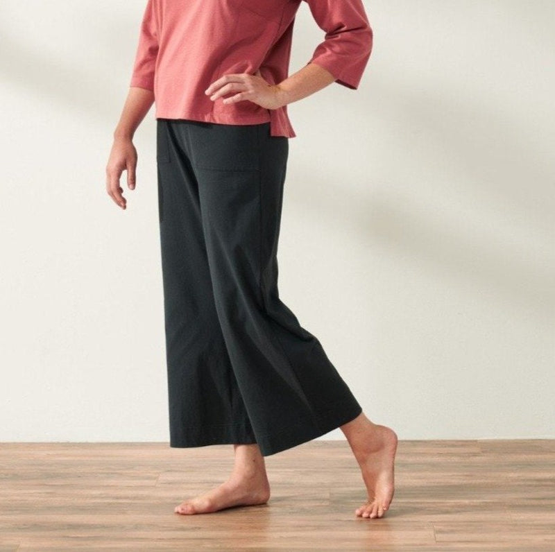 Coyuchi Women's Solstice Organic Wide Leg Crop Pants - Deep Graphite Coyuchi 