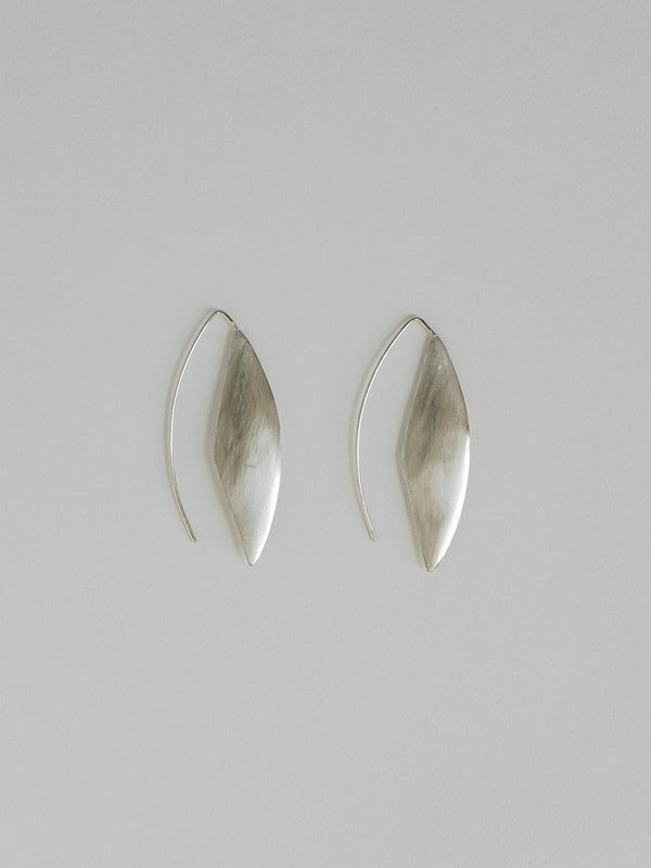 Curve Earrings Earrings Salt + Still Silver Original 