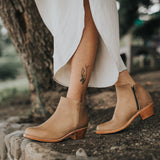 Granada Heeled Leather Boots Boots Adelante 