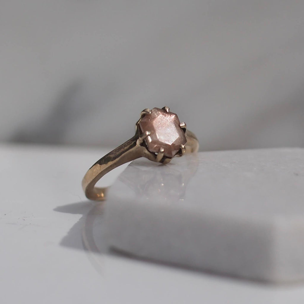 Angelic Solitaire Natural Oregon Sunstone Ring in 14k Rose Gold – The Gem  Syndicate
