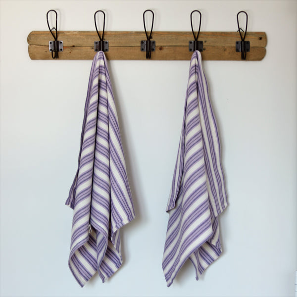 https://www.madetrade.com/cdn/shop/products/lavender-turkish-kitchen-hand-towel-towels-anatolico-661552_600x.jpg?v=1664519289