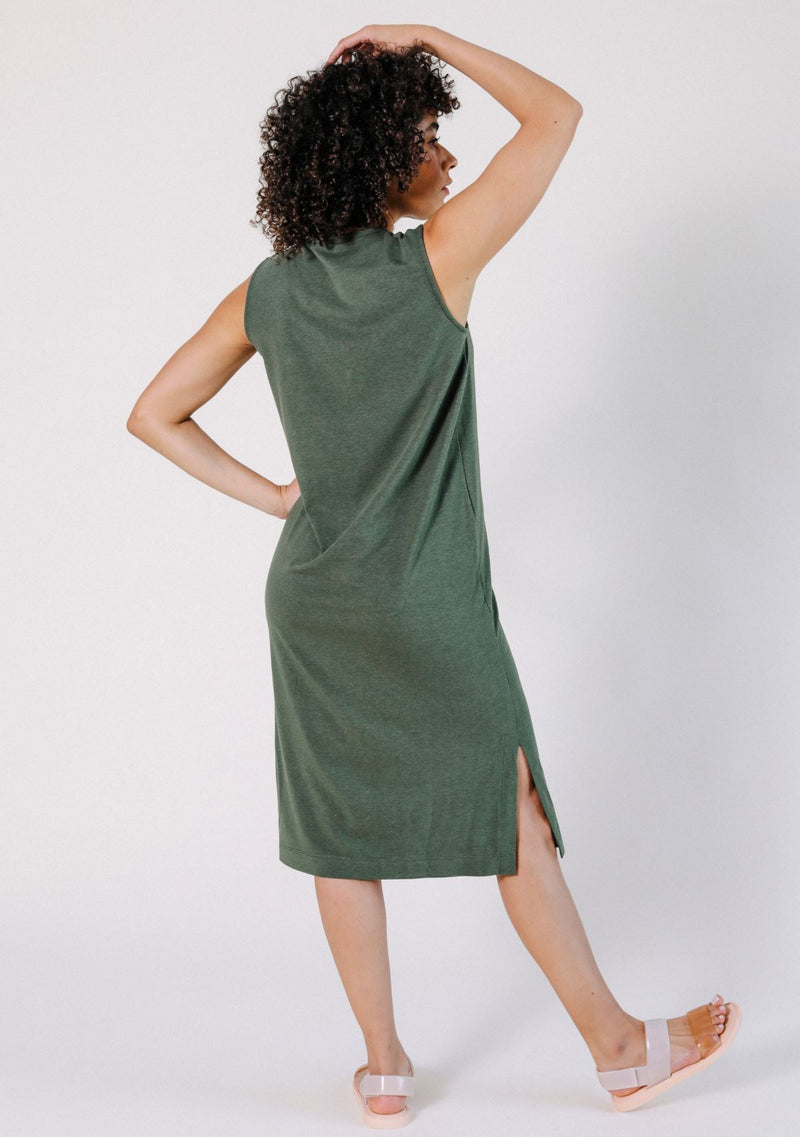Poplinen Sophie Tank Jersey Dress - Moss Dress Poplinen 
