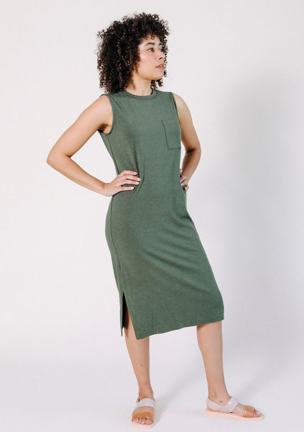 Poplinen Sophie Tank Jersey Dress - Moss Dress Poplinen 