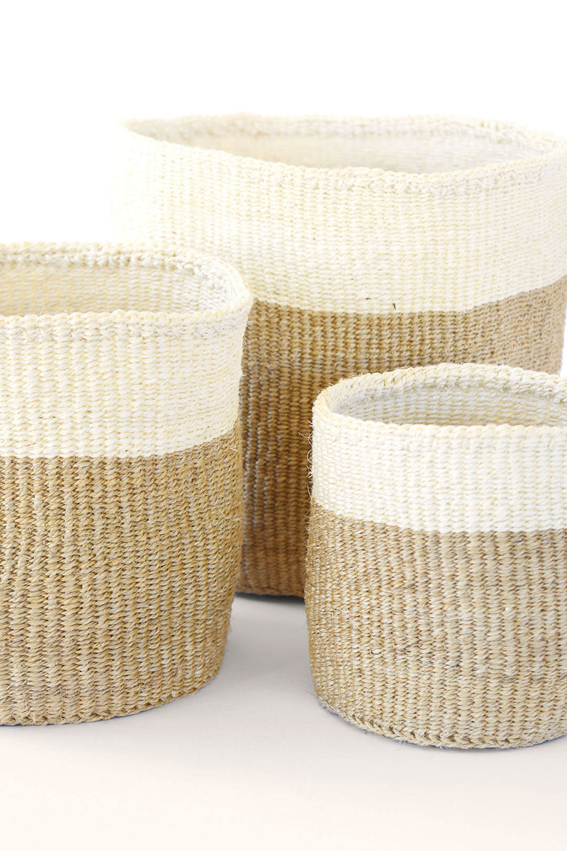 Swahili African Modern Set of Three Beige and Cream Sisal Nesting Baskets Swahili African Modern 