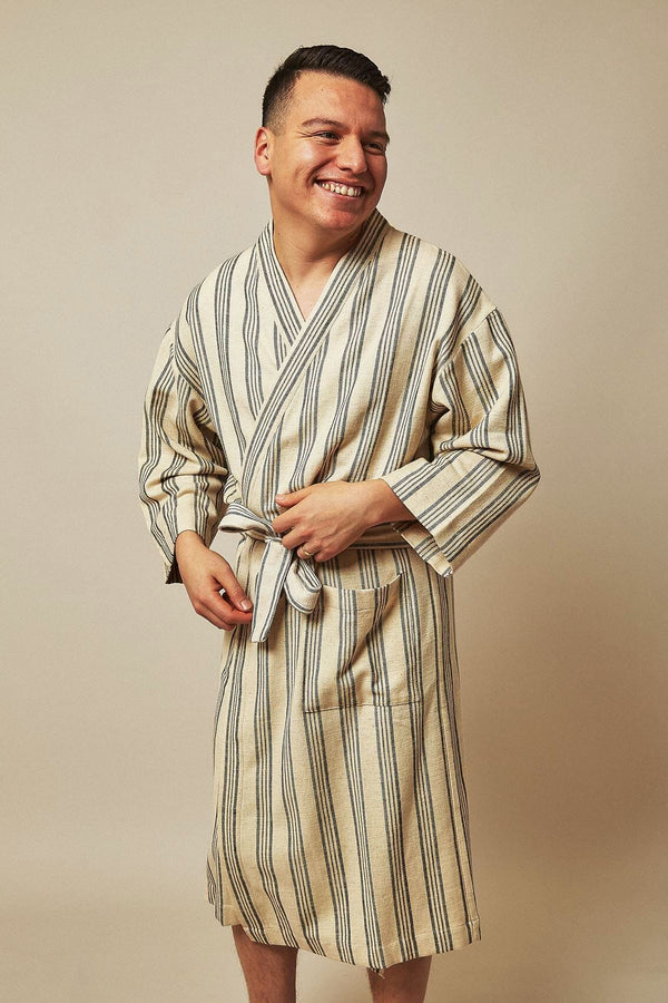Buy Vintage Silk Bath Robe, Upcycled Silk Sari Kimono Dressing Gown,  Bohemian Recycled Silk Bath Robe, Eco-friendly Repurposed Handmade Item  Online in India - Etsy